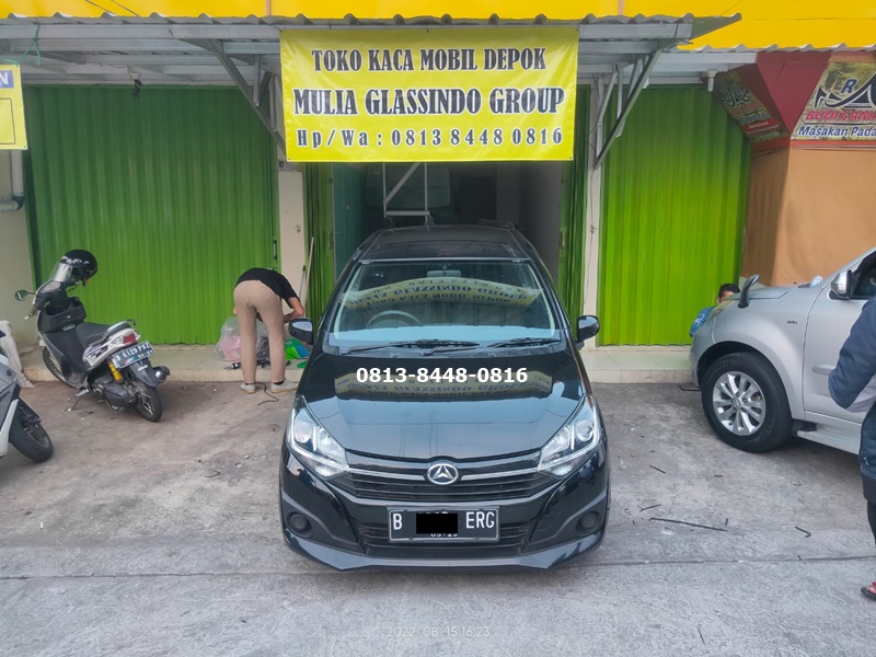 Kaca depan mobil agya ayla di Depok Bogor