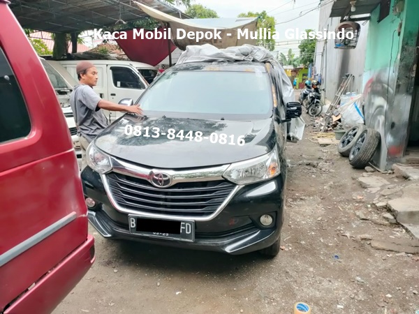 Kaca Depan Xenia Avanza di Depok Bogor