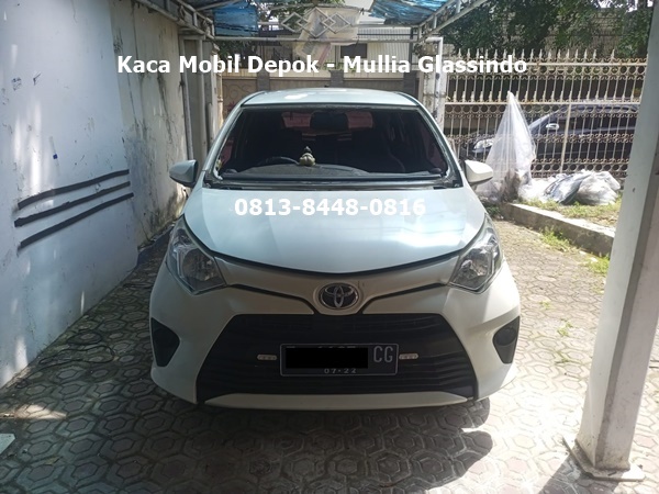 Pemasangan Kaca Depan Mobil Calya Sigra di Depok Murah Bergaransi