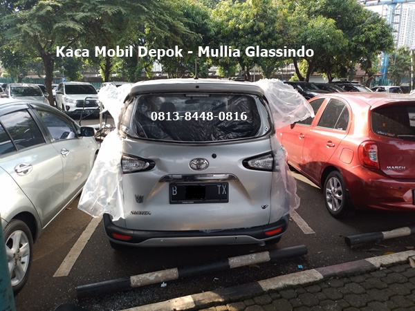 Ganti Kaca Mobil Belakang Toyota Sienta Murah di Depok dan Bogor
