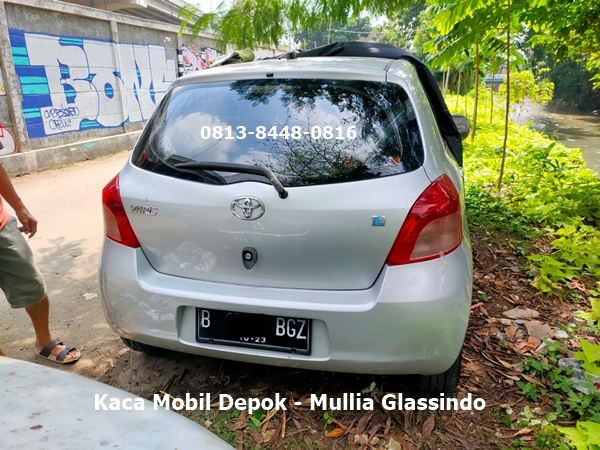 kaca belakang mobil yaris di depok bogor