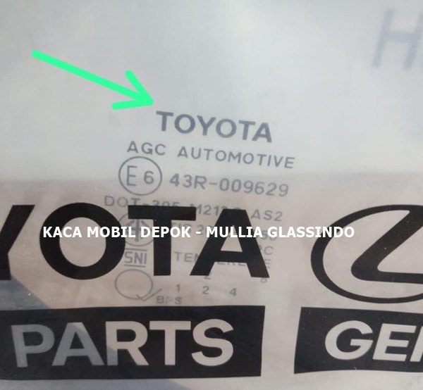 kaca belakang innova reborn original